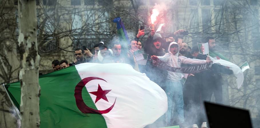 Арабская весна докатилась до Алжира