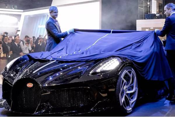 Bugatti выпустила юбилейную модель – самый дорогой автомобиль в мире