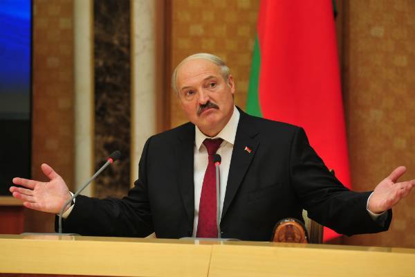Лукашенко собрался налаживать взаимоуважительные отношения с НАТО