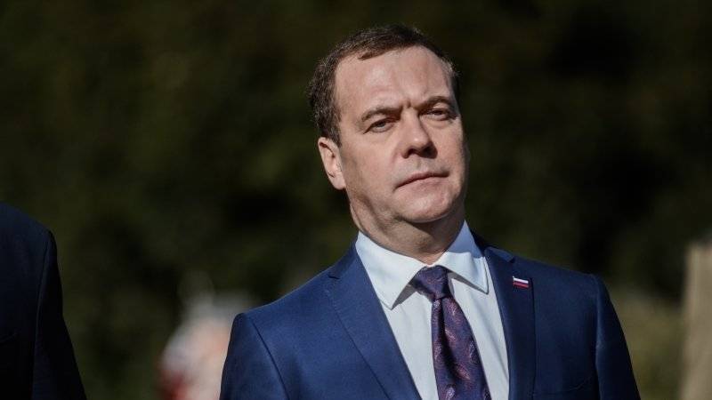 Медведев: Ряду стран вне Европы выгодны антироссийские санкции