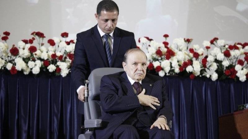 Новое правительство под руководством Нуреддина Бедуи сформировали в Алжире
