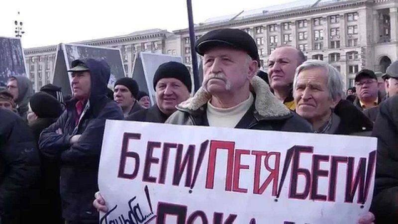 Порошенко сделал заявление о бегстве за границу