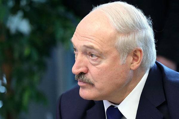 Лукашенко назвал местоположение Белоруссии прекрасным, но опасным