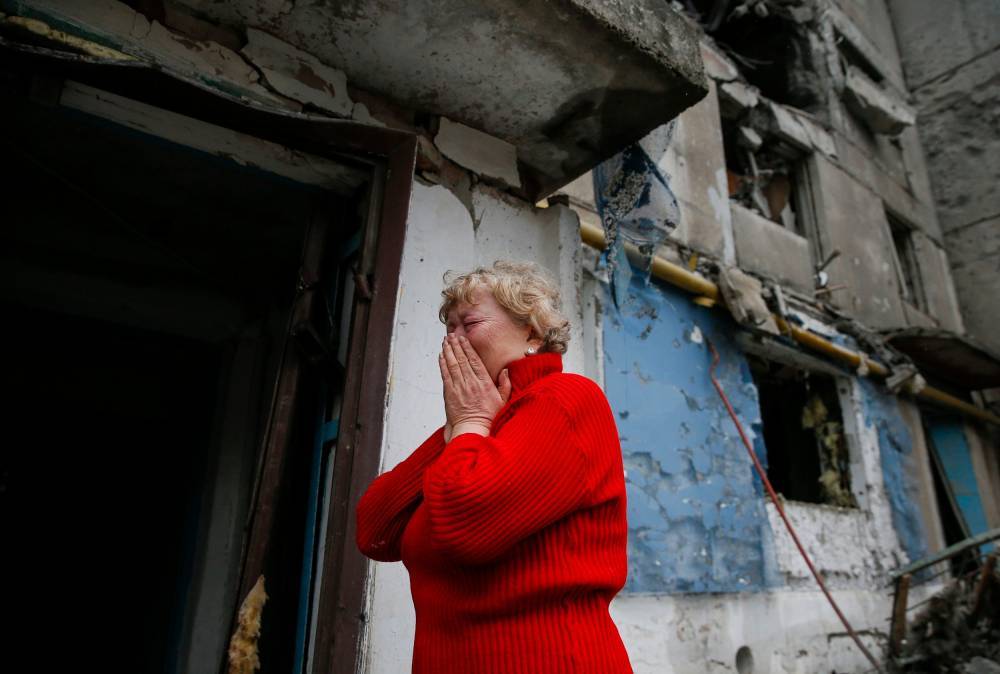Под огнём ВСУ в пригороде Донецка женщина получила ранения
