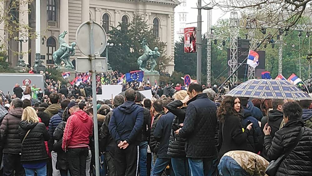 Армен Гаспарян: Кукловоды сербских майданщиков не остановятся