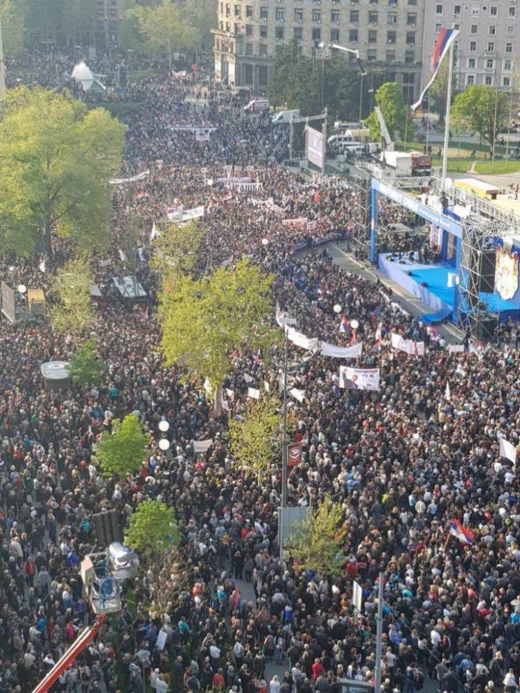 В столице Сербии собрался Антимайдан против прозападного путча