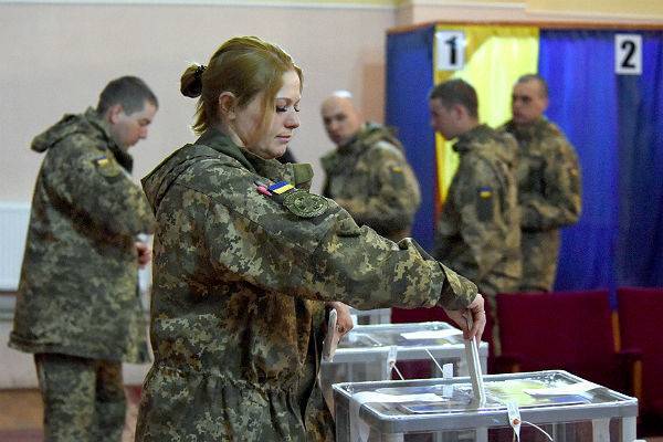 ЦИК: армия в зоне «АТО» отказалась голосовать за Порошенко
