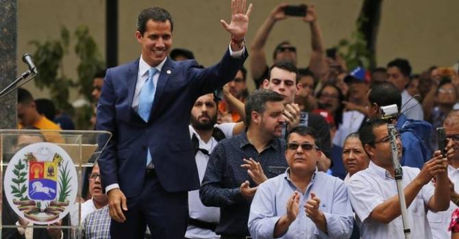 Гуайдо объявил о начале финальной фазы по отстранению Мадуро от власти