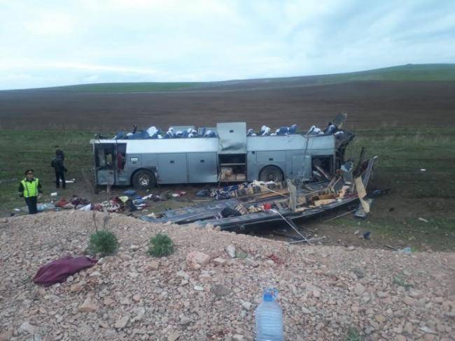 11 пассажиров автобуса Алматы-Ташкент погибли на чимкентской трассе | Вести.UZ