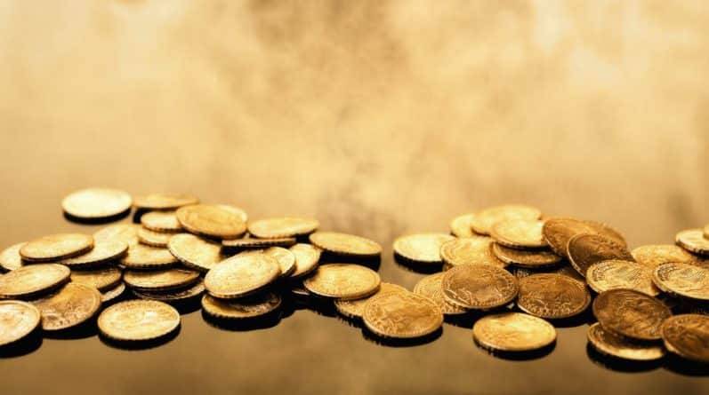 В Англии обнаружен клад из 550 монет XIV века стоимостью £150,000