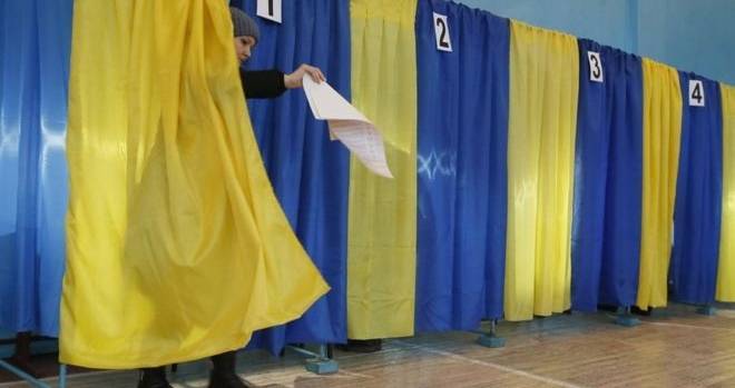 Второй тур выборов: в Украине открылись избирательные участки