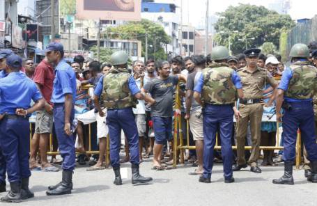Жертвами взрывов на Шри-Ланке стали более 160 человек