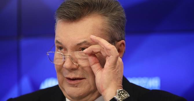 Янукович поздравил Зеленского и пожелал ему "благословения от господа"