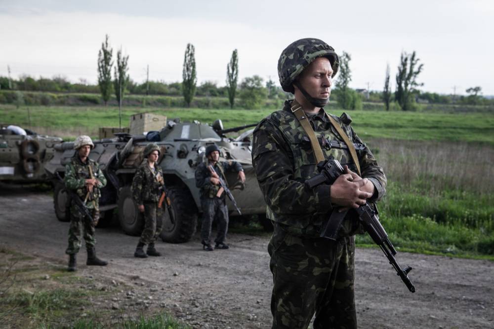 Киев бросит все силы на Азов после победы Зеленского