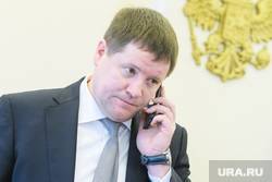 Свердловские депутаты усомнились в легитимности вице-губернатора. Их решение ждут в пятнадцати регионах