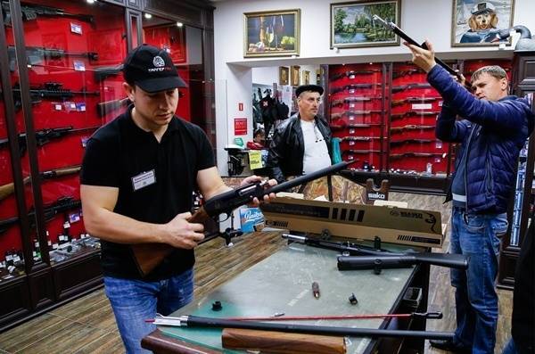 В Ростехе призвали популяризировать владение оружием, чтобы увеличить продажи
