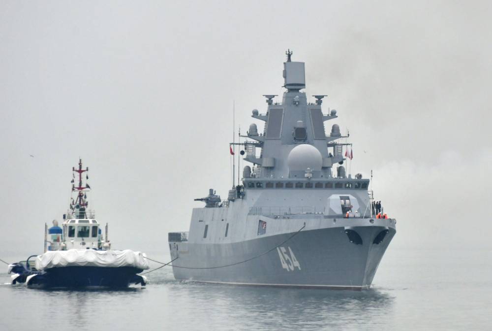 Российский фрегат произвел фурор в Китае