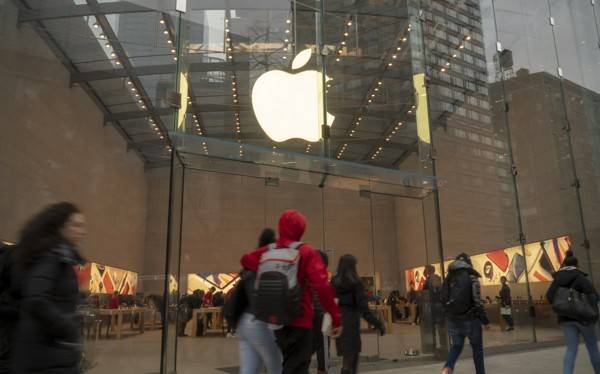 Безвинный студент требует у Apple $1 млрд за то, что ее система распознавания лиц сдала его в полицию