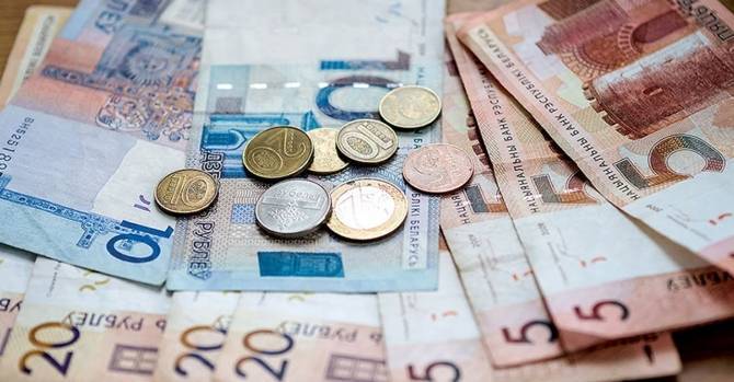 Сказка закончилась: 24 апреля белорусский рубль девальвировался ко всем валютам