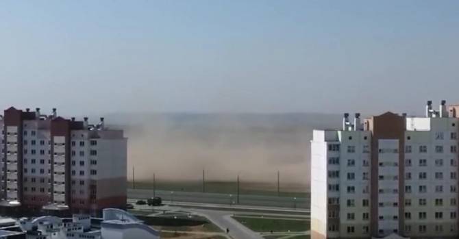 Песчаная буря, вопреки прогнозам белорусских синоптиков, накрыла Гродно