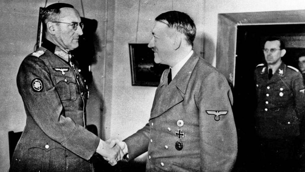 Почему любимый генерал Гитлера советовал ему бежать?