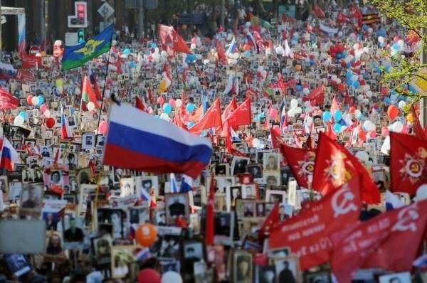 Жители России пройдут 27 миллионов шагов ко Дню Победы