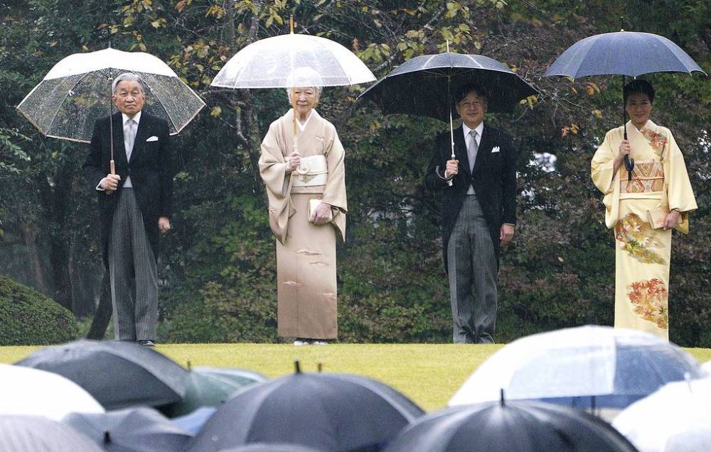 Сегодня император Японии Акихито покинет престол | Вести.UZ