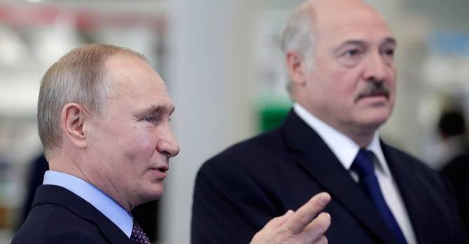 Шрайбман: "Сомневаюсь, что Лукашенко чуть ли не на коленях стоял перед Путиным"