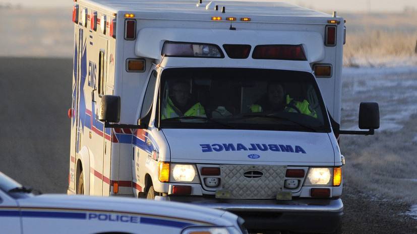 В Торонто при столкновении самолёта с бензовозом пострадали пять человек