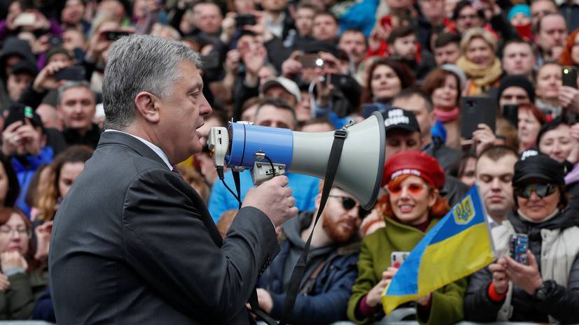 Порошенко допросили по делу об убийствах на Майдане