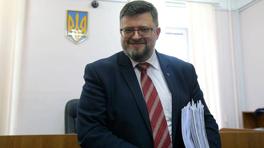 Адвокат Вышинского собрал в соцсетях сумму для своего залога