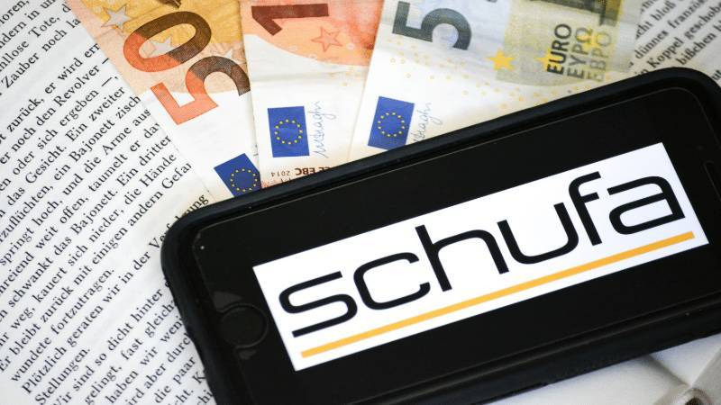 Как избежать лишних расходов и получить справку Schufa бесплатно?
