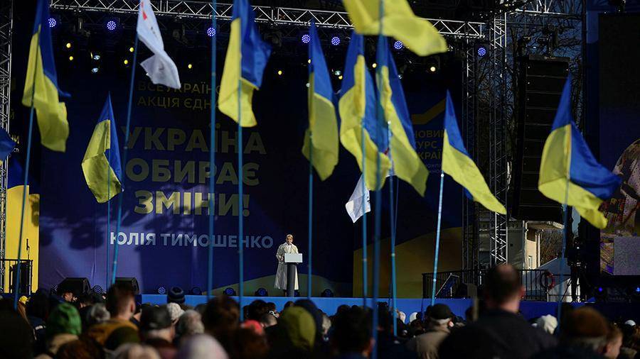 Партия Тимошенко потребовала проведения инаугурации Зеленского 19 мая