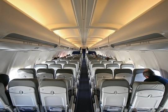 Авиакомпаниям захотели запретить сажать детей и родителей по отдельности