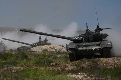 Андрей Тарасенко - Британцы признали преимущества советских танков перед Chieftain - lenta.ru - Англия