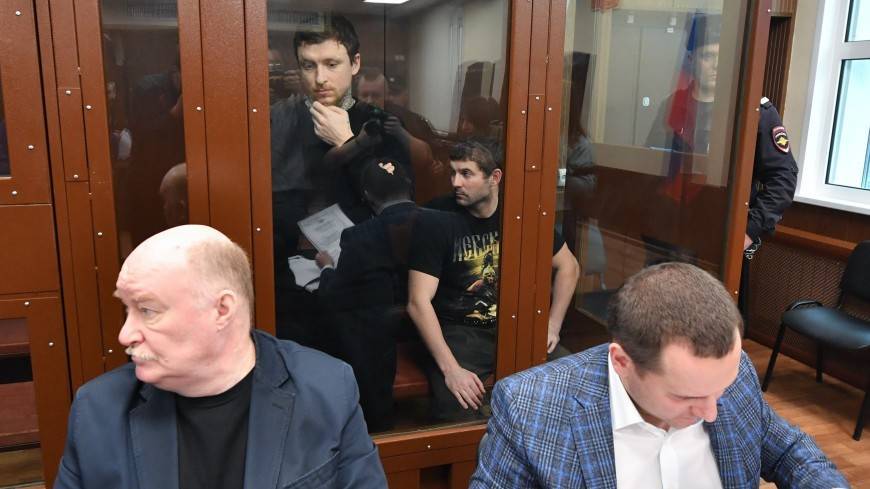 Свидетель обвинения по делу Кокорина и Мамаева выпала из окна