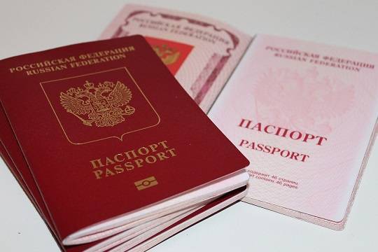 В МИД Белоруссии отказывались считать проблемой выдачу российских паспортов жителям Донбасса