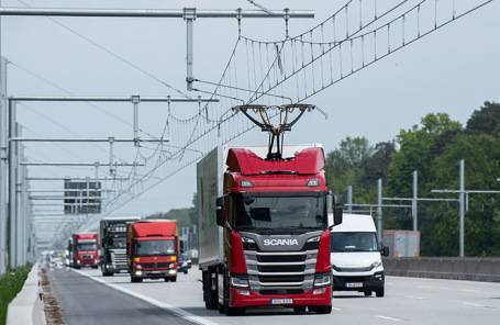 В Германии открылась первая электрическая автомагистраль