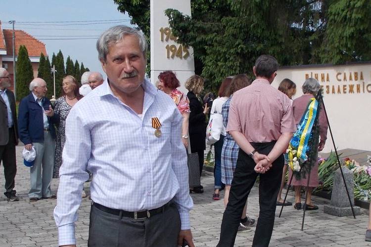 СБУ провела семичасовой обыск у закарпатского правозащитника | Политнавигатор