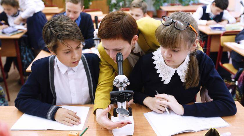 "Единая Россия" просит Татьяну Голикову ускорить улучшения условий в школах