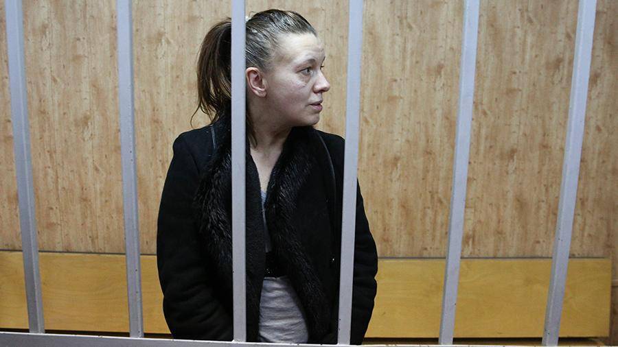 Эксперты признали невменяемой мать девочки-маугли из Москвы
