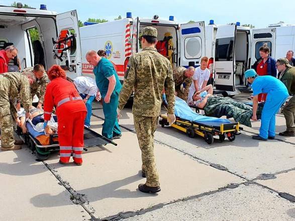 В Одессу привезли 12 тяжело раненых военных из Донбасса | Политнавигатор