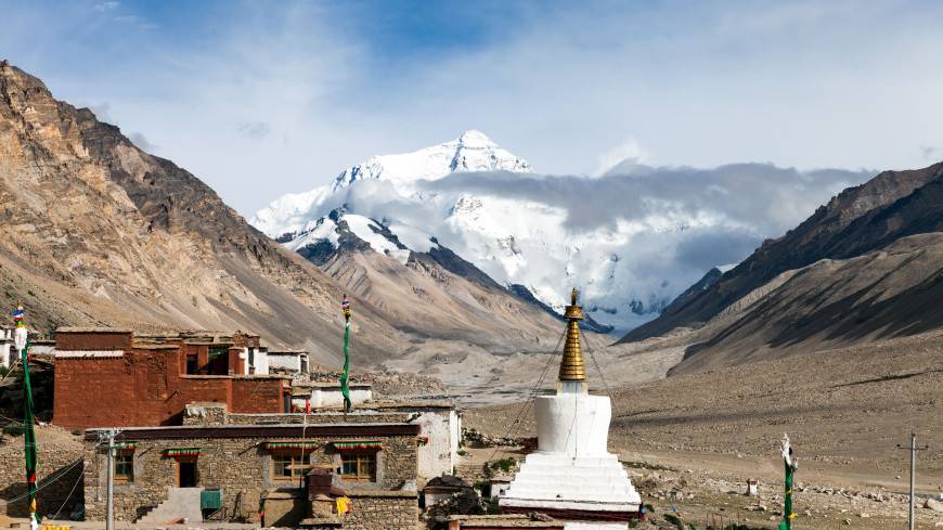 Житель Непала стал рекордсменом по числу восхождений на Эверест