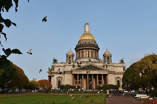 В Петербурге хотят штрафовать за недопуск инспекторов по делам несовершеннолетних в детдома
