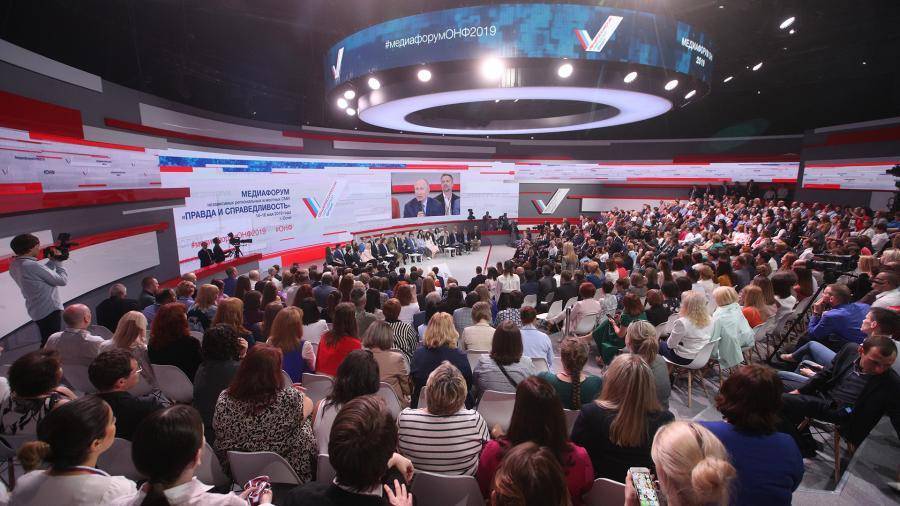 Путин допустил возвращение системы распределения выпускников вузов