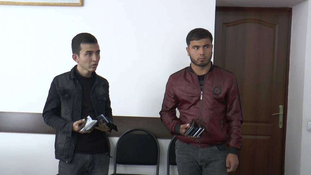 Международный канал сбыта краденых телефонов пресекли в Алматы (фото)