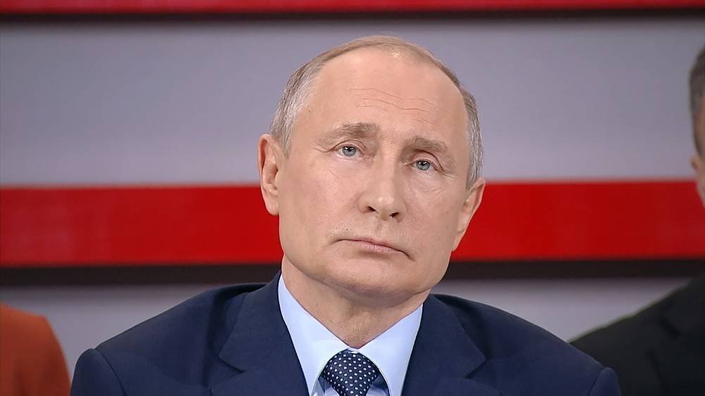 "Какая наглость!": Путин устроил разнос после истории с детской "площадкой-призраком"