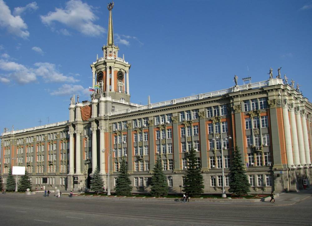 Мэрия Екатеринбурга проведет опрос горожан по строительству храма после заявления Путина