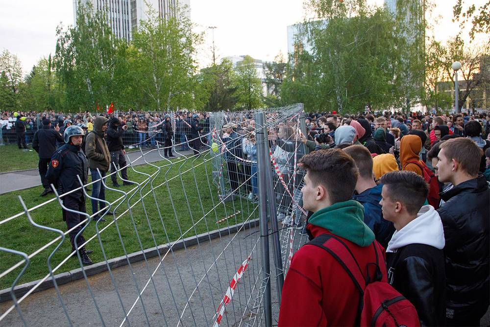 В Екатеринбурге арестованы еще восемь участников протестов против строительства храма