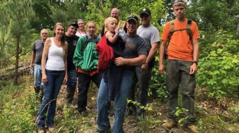 «Истинный ребенок гор Кентукки»: исчезнувший из дома на День матери мальчик нашелся в старой шахте 3 дня спустя